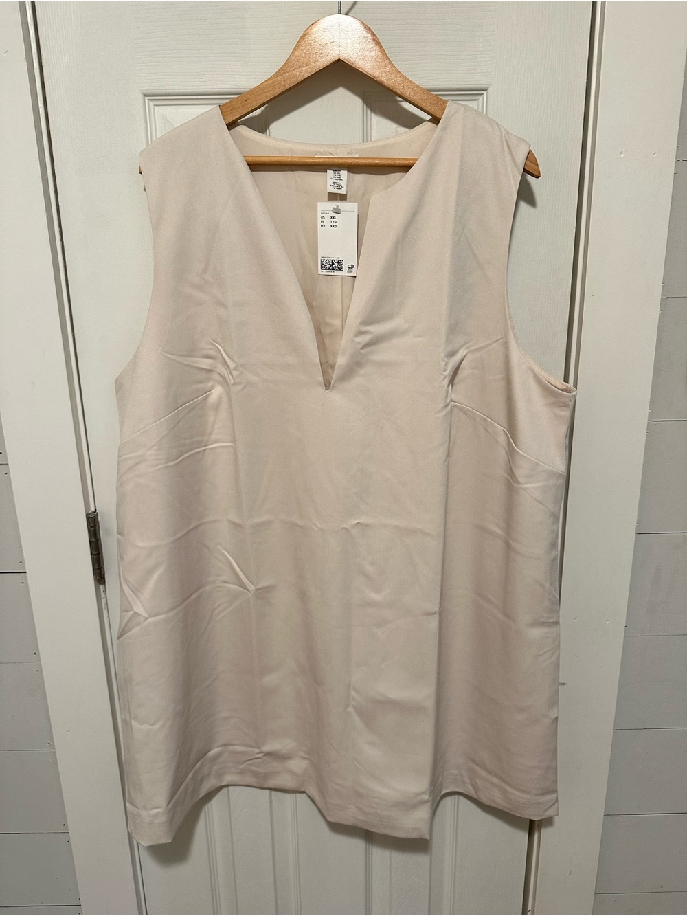 H&M Light Cream V-Neck Sleeveless Mini Dress